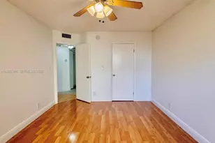 8290 Lake Dr, Doral, FL 33166 - Photo 9