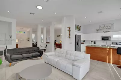 1629 Blue Jay Cir, Weston, FL 33327 - Photo 9