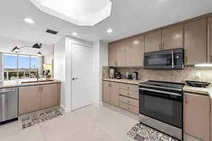 9595 Collins Ave, Surfside, FL 33154 - Photo 15