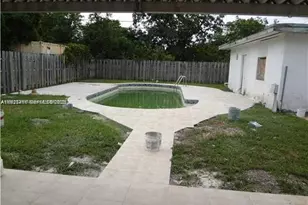 741 NE 142nd St, North Miami, FL 33161 - Photo 5