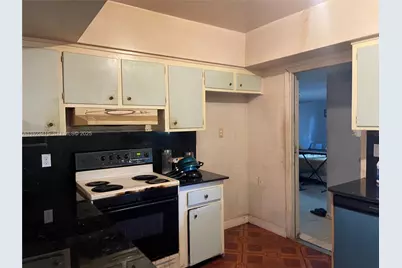 3880 NW 6th St, Lauderhill, FL 33311 - Photo 9