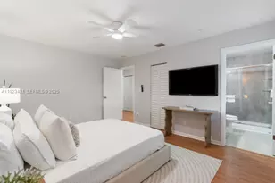 870 NE 35th St, Oakland Park, FL 33334 - Photo 15