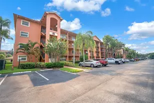 701 SW 142nd Ave, Pembroke Pines, FL 33027 - Photo 3