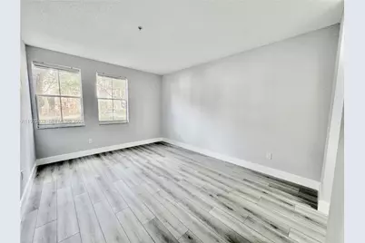 120 Jacaranda Country Club Dr #101, Plantation, FL 33324 - Photo 15