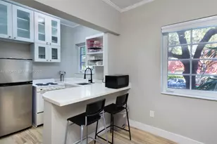 260 Euclid Ave, Miami Beach, FL 33139 - Photo 9