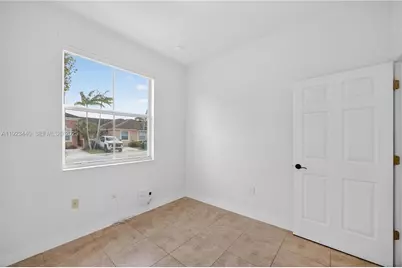 23734 SW 110th Pl, Homestead, FL 33032 - Photo 9