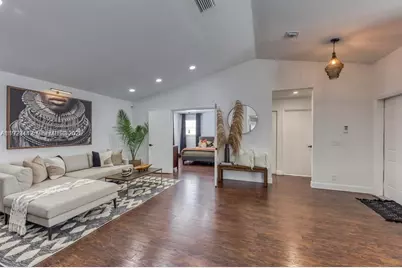 3080 Carysfort Ln, Margate, FL 33063 - Photo 9