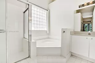 345 SW 188th Ave, Pembroke Pines, FL 33029 - Photo 23