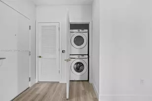 101 Diplomat Pkwy, Hallandale Beach, FL 33009 - Photo 15