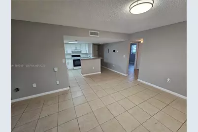 9987 Nob Hill Ln #9987, Sunrise, FL 33351 - Photo 5