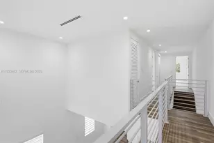 2852 SW 32nd Ct, Miami, FL 33133 - Photo 35