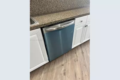 100 Golden Isles Dr #605, Hallandale Beach, FL 33009 - Photo 27