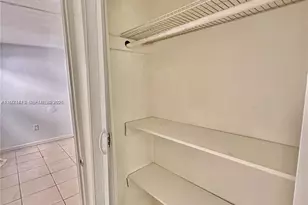 437 NE 30th St, Miami, FL 33137 - Photo 9