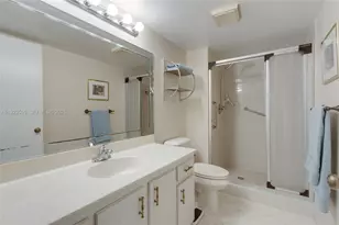 7300 Lake Cir Dr, Margate, FL 33063 - Photo 23