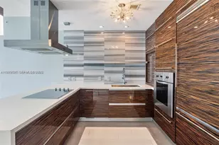 1100 Biscayne Blvd, Miami, FL 33132 - Photo 9