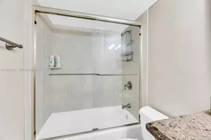 1900 NE 8th Ct, Fort Lauderdale, FL 33304 - Photo 27