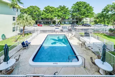 1900 NE 8th Ct #302, Fort Lauderdale, FL 33304 - Photo 7