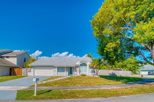 21914 SW 97th Pl, Cutler Bay, FL 33190 - Photo 1