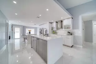 21914 SW 97th Pl, Cutler Bay, FL 33190 - Photo 11