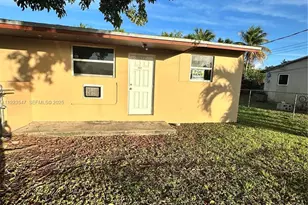 26627 SW 139th Ave, Homestead, FL 33032 - Photo 1