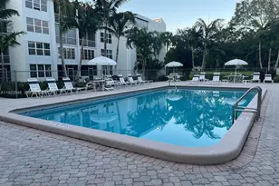 9421 Evergreen Pl, Davie, FL 33324 - Photo 33