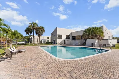 2528 N 38 Ave #D-32, Hollywood, FL 33021 - Photo 19