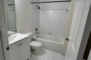 1529 SE 24th Ct, Homestead, FL 33035 - Photo 13