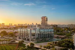 218 SE 7th St, Hallandale Beach, FL 33009 - Photo 1