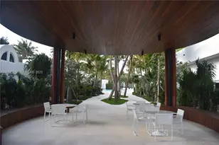 6365 Collins Ave, Miami Beach, FL 33141 - Photo 9