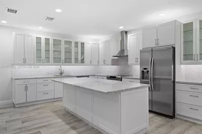 1240 Weeping Willow Way #1240, Hollywood, FL 33019 - Photo 11