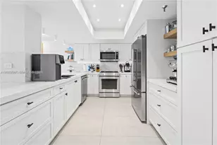 520 Brickell Key Dr, Miami, FL 33131 - Photo 7