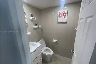 6969 Collins Ave, Miami Beach, FL 33141 - Photo 15