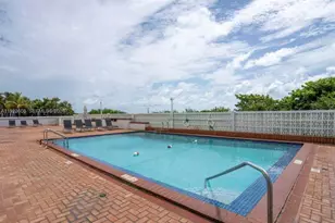 6969 Collins Ave, Miami Beach, FL 33141 - Photo 17