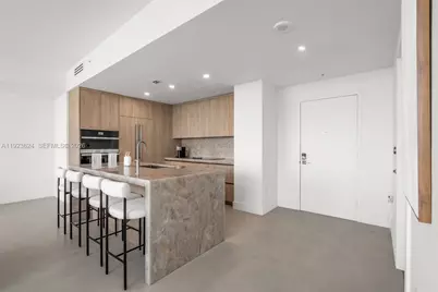 92 SW 3rd St #5204, Miami, FL 33130 - Photo 9