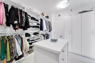 19500 Turnberry Way, Aventura, FL 33180 - Photo 7