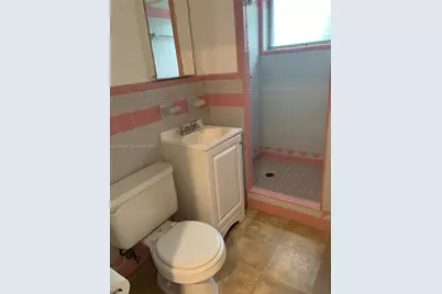 1620 Liberty St #E, Hollywood, FL 33020 - Photo 7