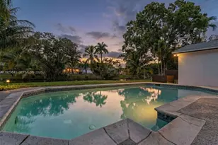 5037 SW 87th Terrace, Cooper City, FL 33328 - Photo 5