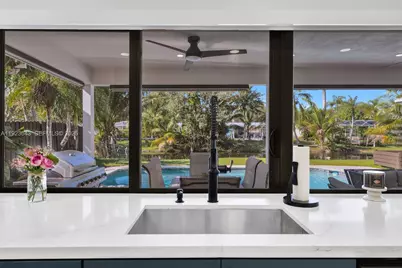 5037 SW 87th Ter, Cooper City, FL 33328 - Photo 13