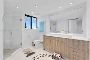 19500 Turnberry Way, Aventura, FL 33180 - Photo 11