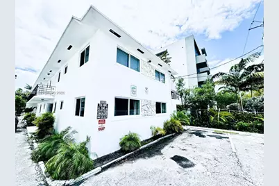 828 SW 2nd St #2, Miami, FL 33130 - Photo 1