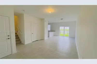 2755 SE 25th Ave, Homestead, FL 33035 - Photo 5
