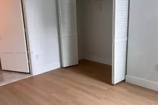 253 NE 2nd St, Miami, FL 33132 - Photo 5