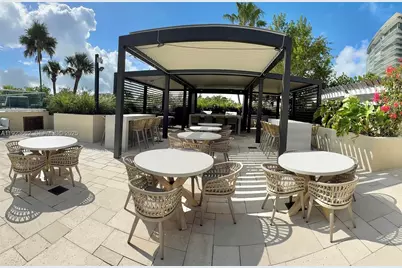 400 S Pointe Dr #1610, Miami Beach, FL 33139 - Photo 23