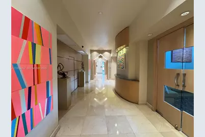 400 S Pointe Dr #1610, Miami Beach, FL 33139 - Photo 29