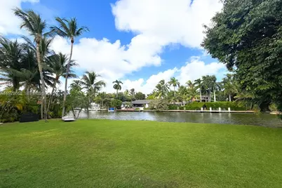 7425 Belle Meade Blvd, Miami, FL 33138 - Photo 9