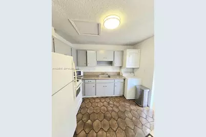 1939 SW 5th St #4, Miami, FL 33135 - Photo 3
