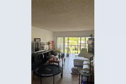 200 Lakeview Dr #311, Weston, FL 33326 - Photo 5