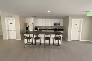 8075 SW 107th Ave, Miami, FL 33173 - Photo 23