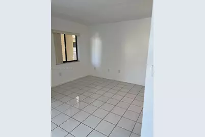 8075 SW 107th Ave #318, Miami, FL 33173 - Photo 15