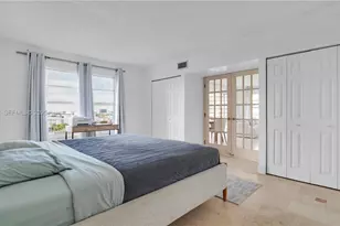 11111 Biscayne Blvd, Miami, FL 33181 - Photo 17